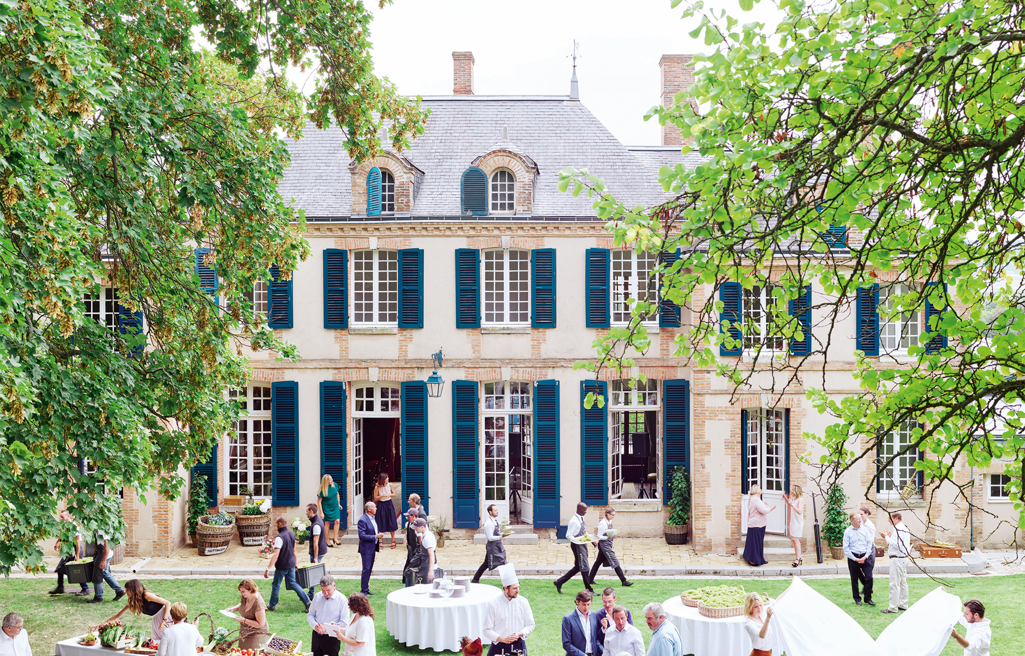 Winzer Champagne Taittinger