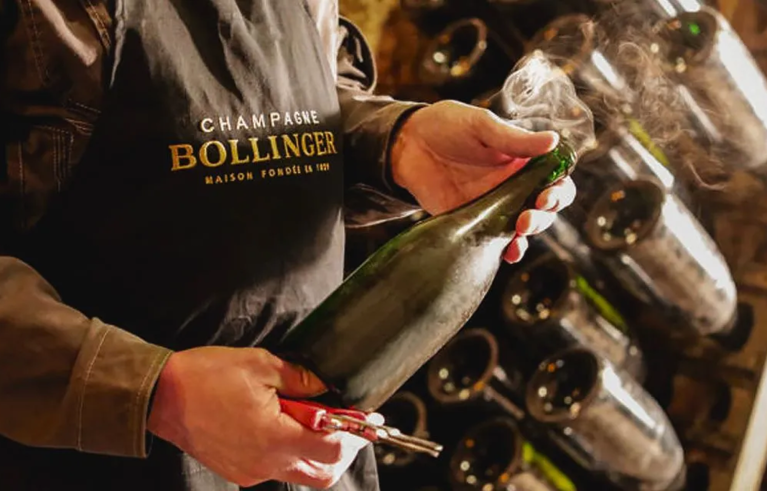 Winzer Champagne Bollinger
